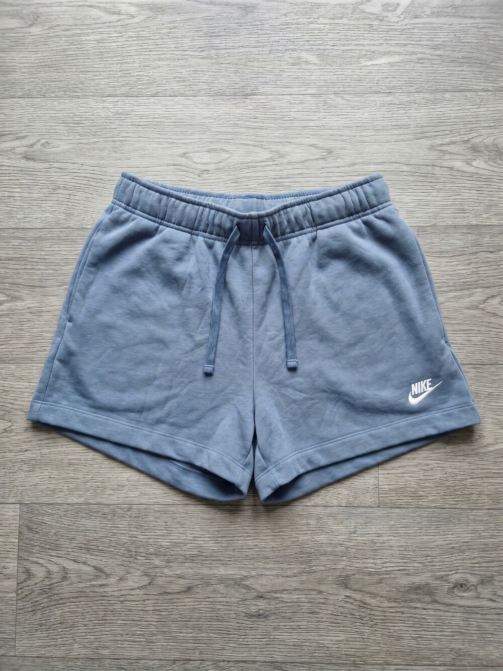 Nike Large Light Blue Shorts Casual Athletic Cotton Blend - Large (L) / Blue